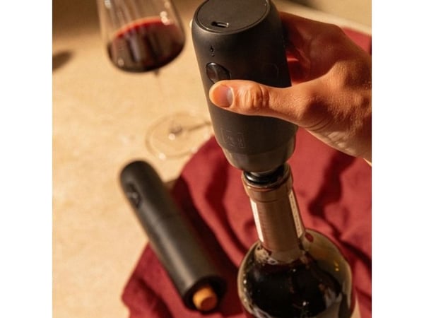 VACUVIN Electric Wine SET/2 Svart VACU VIN®