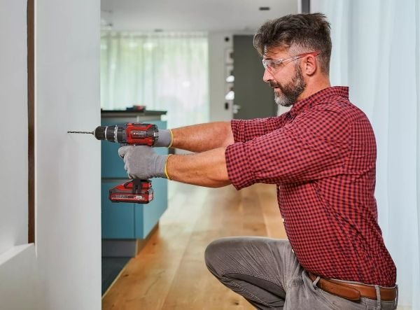 Einhell TP-CD 18/60 Li- ja BL 18 V 1 x 2 Ah akku (1 V)