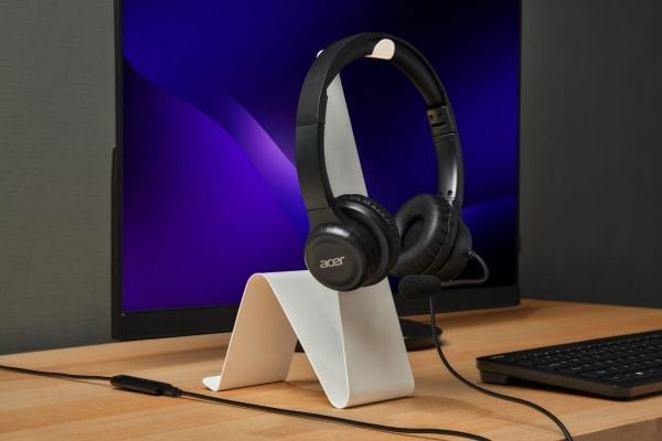 Acer AHW154 - Hodesett - full størrelse - kablet - svart