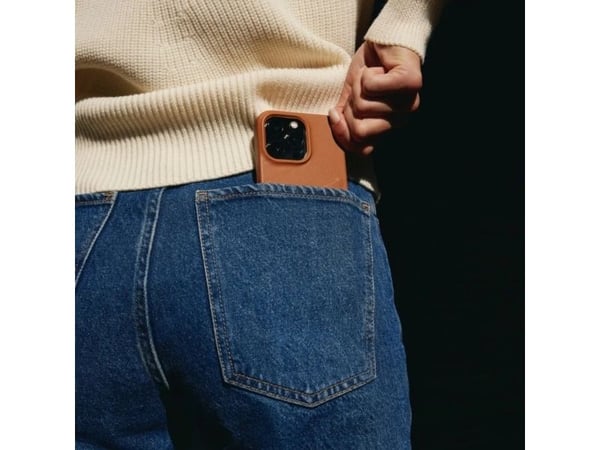 Mujjo Full Odinis dėklas - nahkakotelo iPhone 14 yhteensopiva su MagSafe (tan)