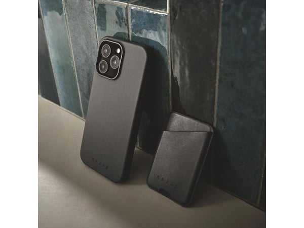 Troubadour Goods Limited Mujjo Nahkakotelo - Nahkakotelo iPhone 16 Pro Max yhteensopiva MagSafe (musta)