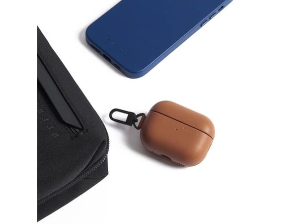 Mujjo Echelon AirPod Pro 2. sukupolven laitteelle - ruskea väri
