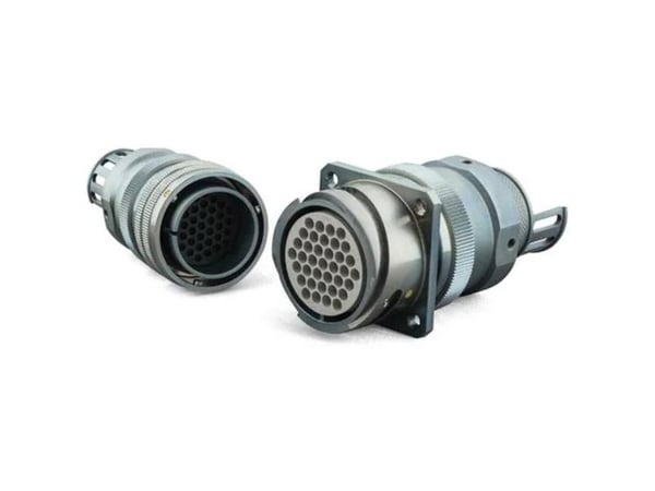 ITT 104-0286-000 D-SUB liitin 1 kpl