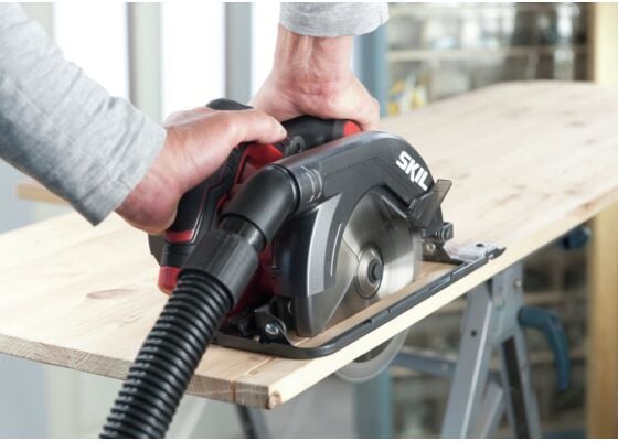Skil 5820 AA, Metall, Tre, Svart, Rød, 18,4 cm, 6,3 cm, 4,6 cm, 4 m/s²