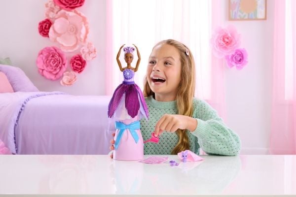 Barbie Flower Reveal Purple Daisy (black)