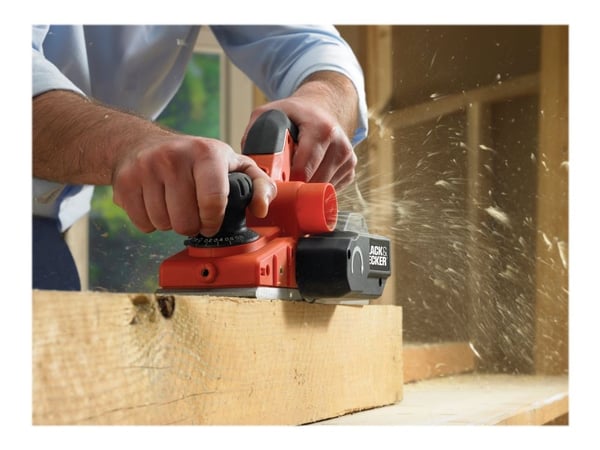 BLACK+DECKER KW750K - Høvelmaskin - 750 W - 82 mm