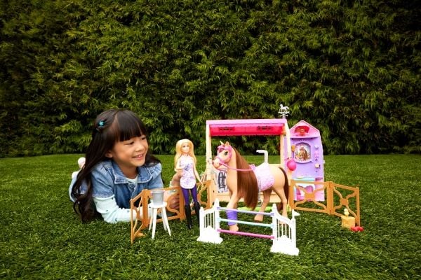 Barbie Great Chase Dream Stable