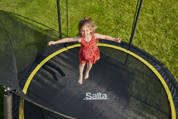 Salta 5070A, Trampoline over bakken, Rund, 50 kg, 5 år, Safety net, Montering nødvendig