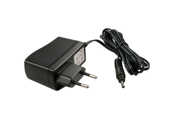 Lindy 70227, PC, Sisätila, 100-240 V, 50/60 Hz, 5 V, 2 A Lindy 70227, PC, Sisätila, 100-240 V, 50/60 Hz, 5 V, 2 A