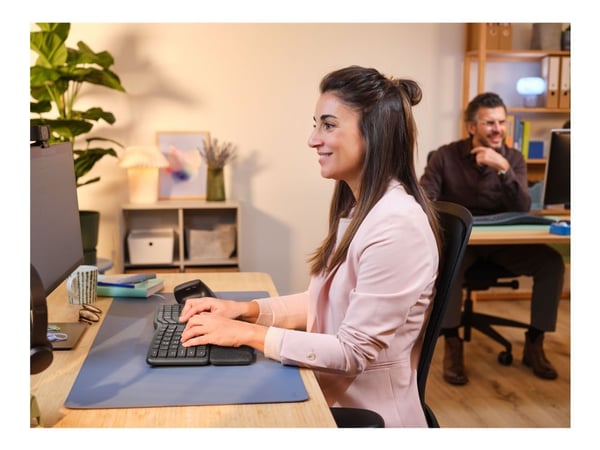 Trust Keyra, Fuld størrelse (100 %), Trådløs, RF trådløs + Bluetooth, Membran, QWERTY, Sort