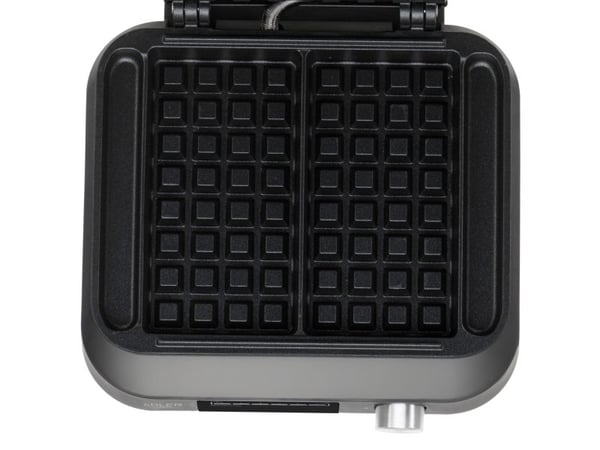 Adler , 2 vafler, firkant, Svart, 0,65 m, 1500 W, 2200 W
