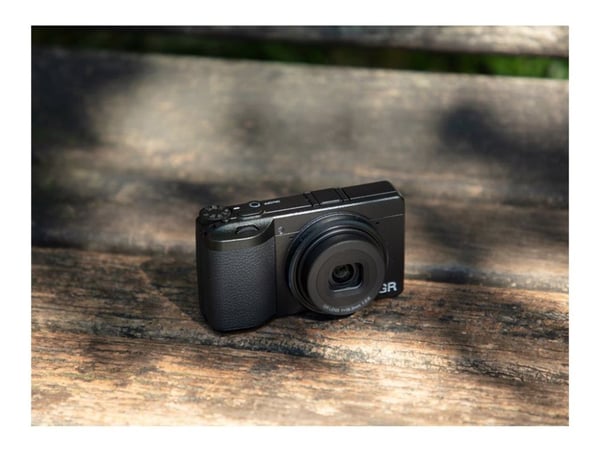 Ricoh GR Digital IV - Digitalkamera - kompakt - 25.74 MP - 1080 p / 60 fps - flash 53 GB - Wi-Fi, Bluetooth 5.3 LE