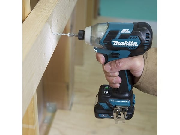 MAKITA.IMPACT DRIVER.12V CXT TD111DSAE 135Nm 2x2.0Ah