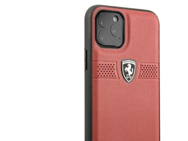 Ferrari FEOBAHCN58RE hårt fodral Off Track Leather till iPhone 11 Pro 5,8" - röd/röd