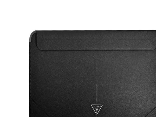 Guess Saffiano Triangle Logo-omslag for 14" laptop - svart