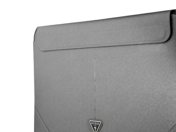 Guess Sleeve GUCS16PSATLG 16" sølv / sølv Saffiano Triangle Logo