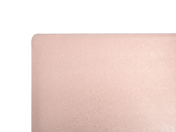 Guess Saffiano Triangle Logo-etui til 16" laptop - rosa