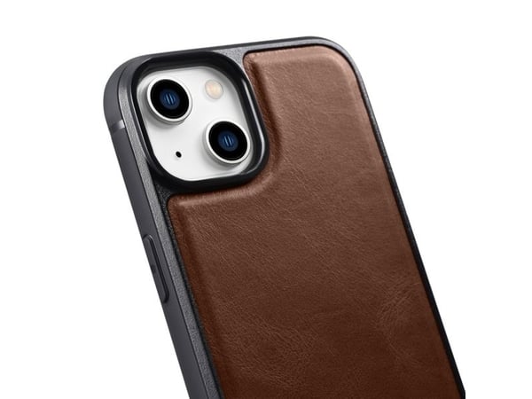 iCarer Leather Oil Wax ekte lærdeksel til iPhone 14 Plus (MagSafe-kompatibelt) - Brun (WMI14220719-BN)