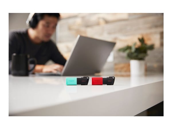 Kingston DataTraveler Exodia M - USB-flashstasjon - 128 GB - USB 3.2 Gen 1
