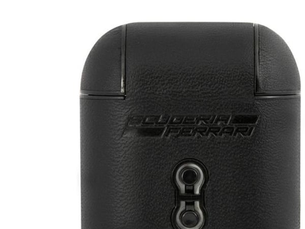 Ferrari FESA2LEBK AirPods cover czarny/black On Track Leather