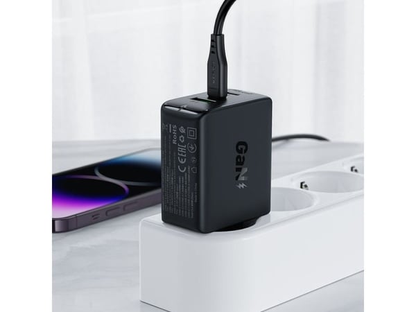 Acefast GaN-pikalaturi (2x USB-C / USB-A) PPS / PD / QC4+ 65W valkoinen (A41)