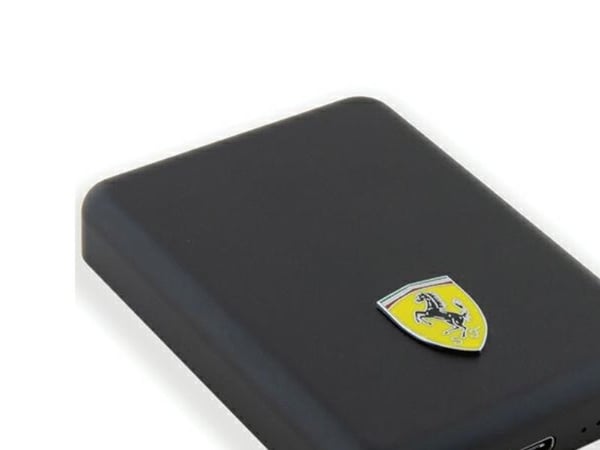 Ferrari powerbank Metal Logo MagSafe 15W 5000mAh - svart