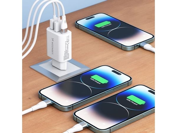 Wozinsky verkkolaturi Wozinsky CWCUCW 30W USB-C / 2 x USB-A - valkoinen