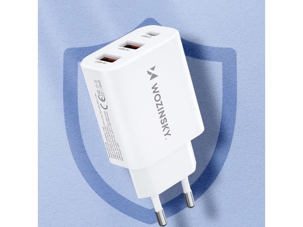 Wozinsky verkkolaturi Wozinsky CWCUCW 30W USB-C / 2 x USB-A - valkoinen