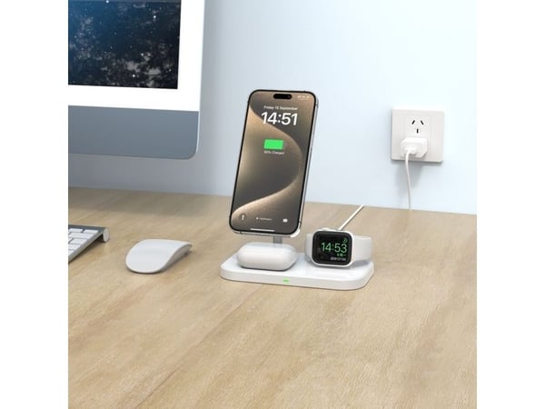 Tech-Protect QI15W-A22 MagSafe induktiv laddare med 3-i-1 MagSafe-stativ för smartphone / Apple Watch / AirPods - vit