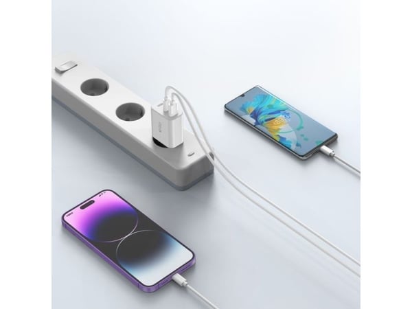 Tech-Protect NC30W 3-port nettverkslader PD30W/QC3.0 sort