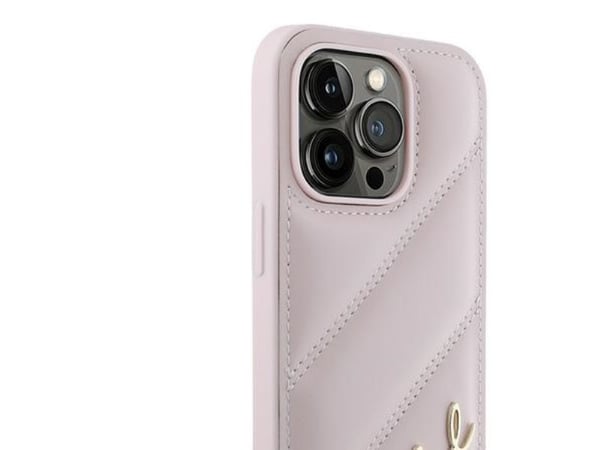 Karl Lagerfeld diagonalt quiltet script-deksel til iPhone 14 Pro Max - rosa