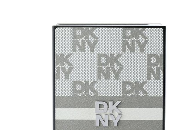 DKNY DKHCZF6PCPTSSE Z Flip6 F741 mobildeksel beige/lys beige med rutemønstret striper