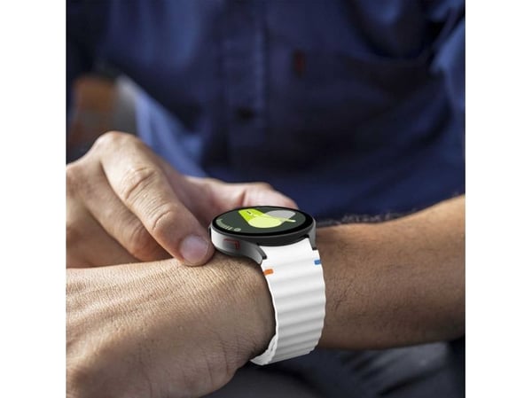 Tech-Protect silikon sportsrem for Samsung Galaxy Watch 4 / 5 / 5 Pro / 6 / 7 / FE - hvit