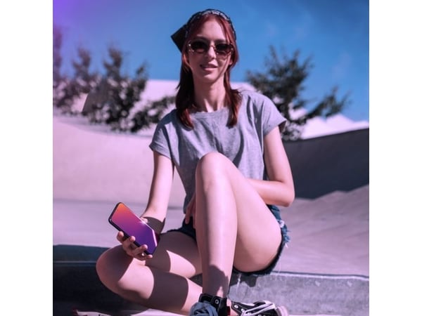 3MK Rainbow Privacy, Apple, iPhone 16 Pro Max, Anti-bakteriel, Smudsafvisende, Slagbestandig, Ridseresistent, Transparent, 1 stk