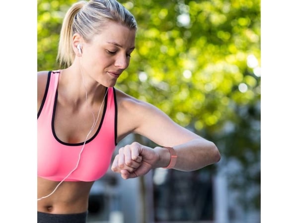 Tech-Protect nylonreim til Apple Watch 6/7/8/9/10/SE/Ultra 1/2 (44/45/46/49 mm) svart