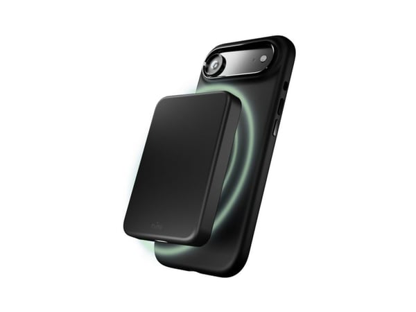 Puro Icon Mag Pro flytende silikondeksel for iPhone 17 Air, MagSafe-kompatibelt, med kamerabeskyttelse og aluminiums-knapper - svart
