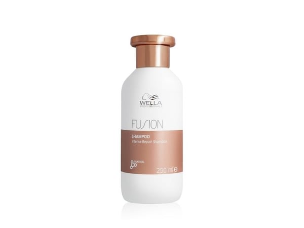Wella Professionals Fusion Intense Repair Shampoo 250 ml