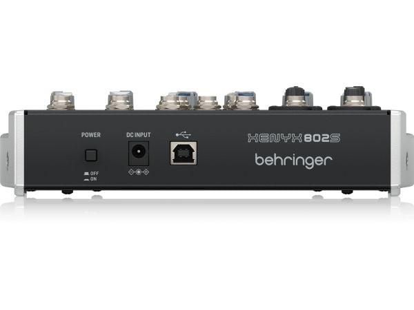 Behringer Xenyx 802S, 2 kanavaa, 12 W, musta, Hopea