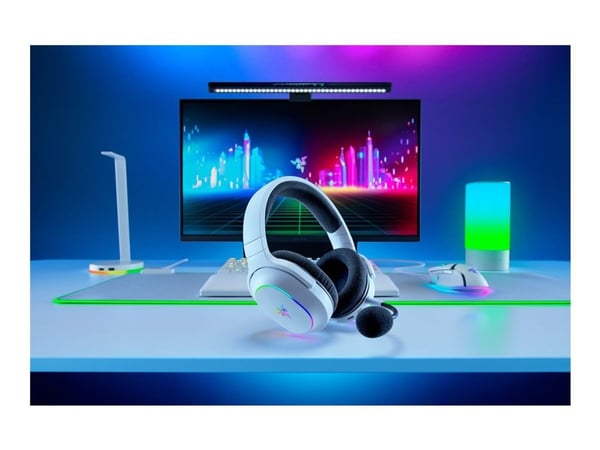 Razer Barracuda X Chroma - Hodesett - 7,1-kanals - full størrelse - Bluetooth / 2,4 GHz radiofrekvens - trådløs - hvit