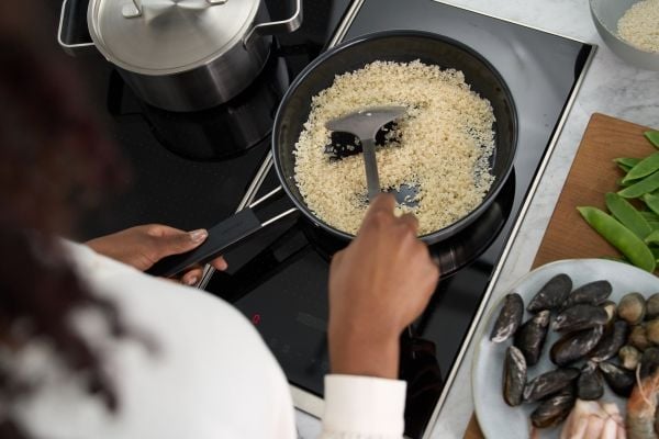ZWILLING Pure Stekpanna, 24 cm, 18/10 Rostfritt stål, Keramisk non-stick-beläggning