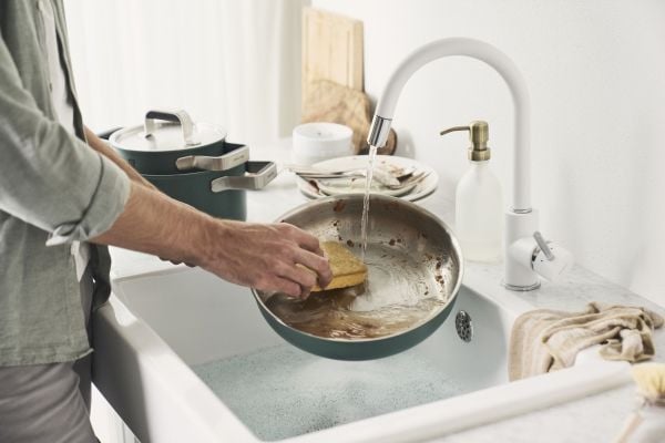 ZWILLING Pure stekepanne, 28 cm, 18/10 rustfritt stål, keramisk non-stick-belegg