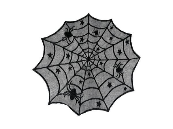 Hämähäkinseitti pöytäliina
