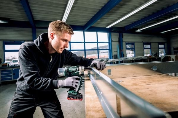 Metabo NP 18 LTX BL 5.0 - Blind rivet gun - sladdlös - 2 batterier - 18 V
