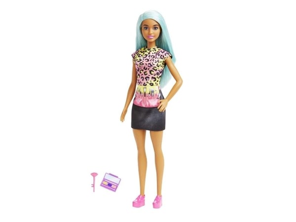 Barbie -meikkitaiteilijanukke, jolla on sinivihreät hiukset ja uraan sopivia tarvikkeita, kuten paletti ja sivellin, Muotinukke, Naaras, 3 vuosi/vu...