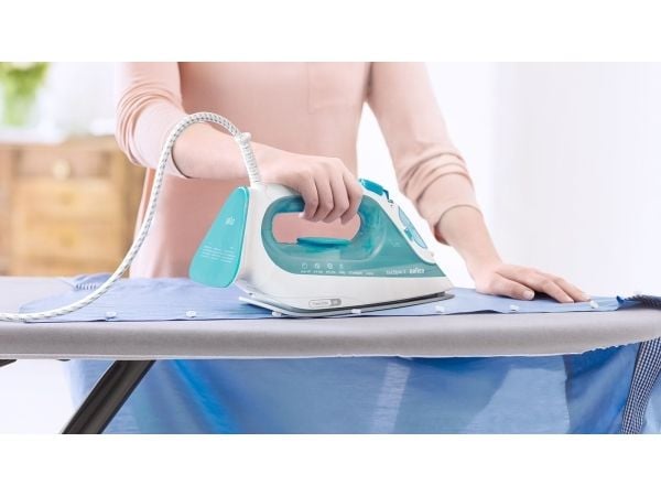 Braun TexStyle 3 SI 3041 - Dampstrykejern med automatisk slukking - såleplate: FreeGlide 3D SuperCeramic - 2350 W - turkis