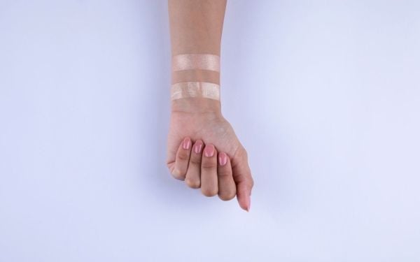 Pupa Glow Obsession Compact Illuminating Face Compact 002 Luminous Effect