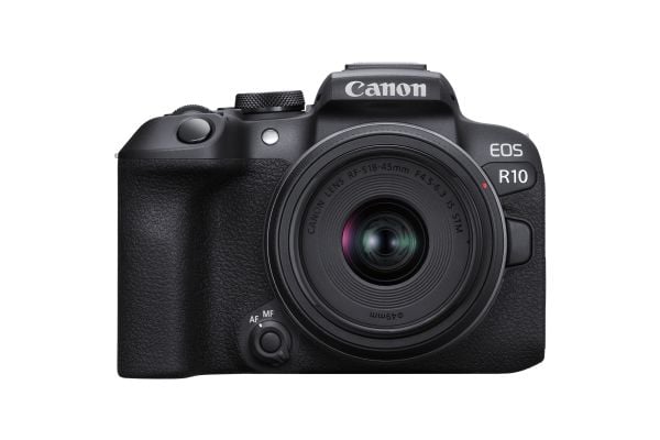 Canon EOS R10 + RF-S 18-45 mm F4.5-6.3 IS STM (F/4.5-6.3 IS STM) + monteringsadapter EF-EOS R