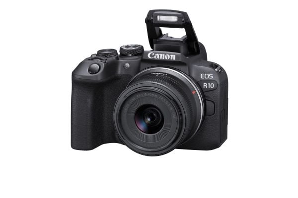 Canon EOS R10 + RF-S 18-45 mm F4.5-6.3 IS STM (F/4.5-6.3 IS STM) + monteringsadapter EF-EOS R