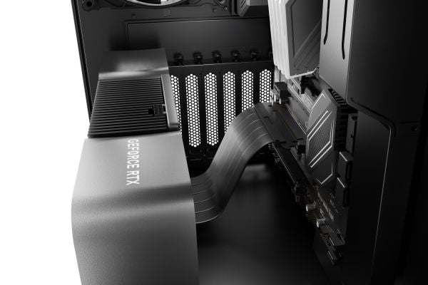 be quiet! - PCI Express x16-kabel - PCI Express 4.0 x16 (hunn) vinklet til PCI Express 4.0 x16 (hann) - 20 cm - riser - svart