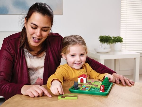 SmartGames Little Red Riding Hood - Deluxe, 4 år, ABS, Termoplastisk gummi (TPR), Flerfarget